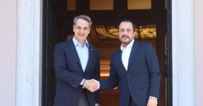 xristodoulidis mitsotakis 1200x630.jpg