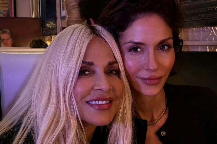 19fa554f5b4d3818461afc51fd5f68a9 L.jpg