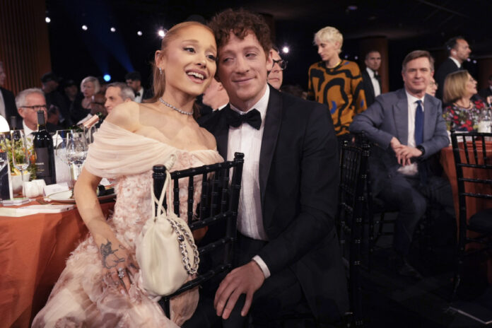 2b1df431445576cab57d4dbb0a7c0e18 L.jpg