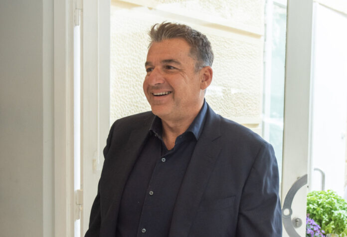 2e8521318f61bac1825278b41a930005 L.jpg