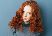 Red Velvet Hair: Η απόχρωση–φετίχ που θα κυριαρχήσει τον φετινό χειμώνα 4584584854.jpg