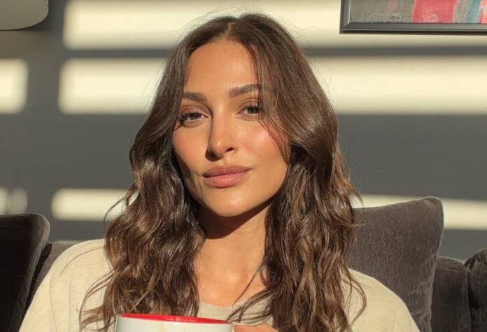 496f70521fa09e3bc80eebaf8520668e L.jpg