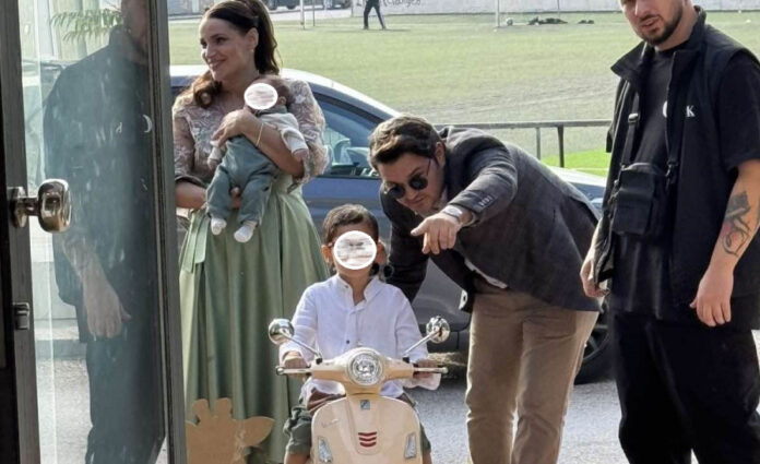 5c445aab2a56495b7601d7353bff858a L.jpg