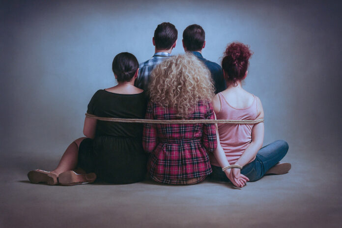 848bad1673a7638824cc5f08e372a051 L.jpg