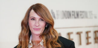 92872f42db9d9d777ebb3979654573a8 L.jpg