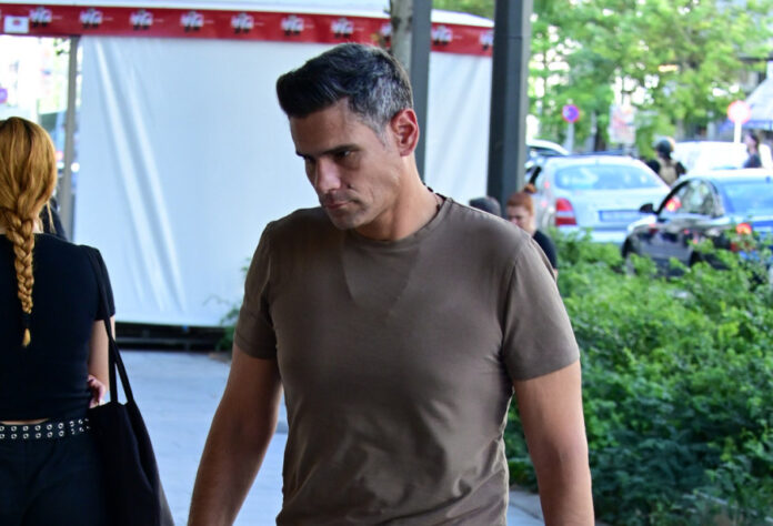 95868fed8310380e2aac136b98439488 L.jpg