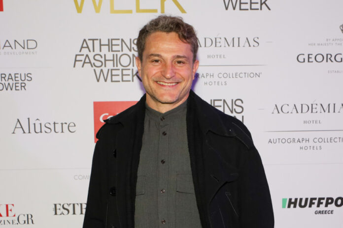 9c17018962f25bd2f2bfa5c243e61548 L.jpg