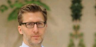 Akis Skertsos 1 1.jpg