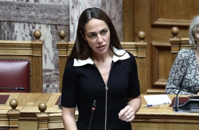 Domna Mixailidoy 1.jpg