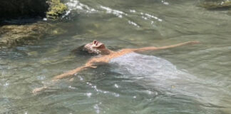 a076ce96c1e64b99554e55f1c31e3b82 L.jpg