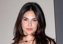 Βρισηίδα Ανδριώτου: Ατύχημα σε βραδινή έξοδο – Η φωτογραφία με το σπασμένο τακούνι και η ατάκα όλο νόημα andriotou ndp2 1200x630.jpg