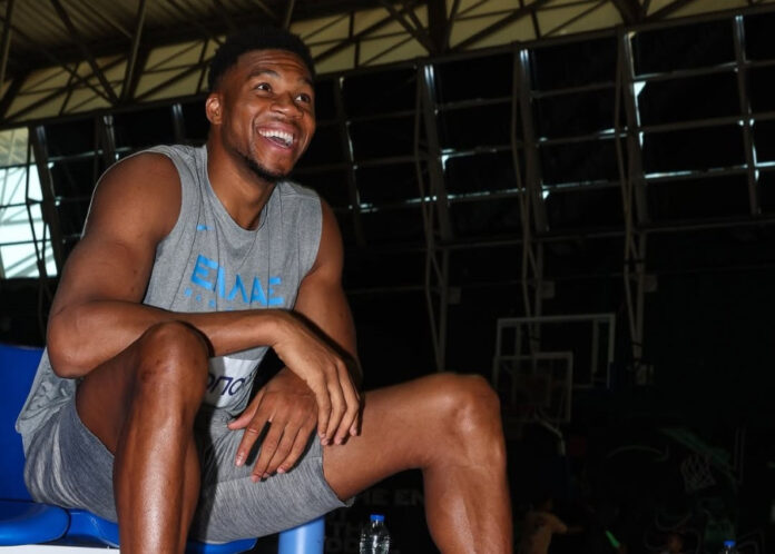 b0cbf0f8d9771d4993b9a8355a63a76a L.jpg