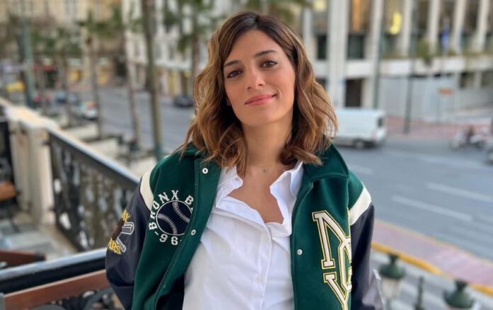 b3c53e98d3c9c3a853c6a9d4d27db6f7 L.jpg