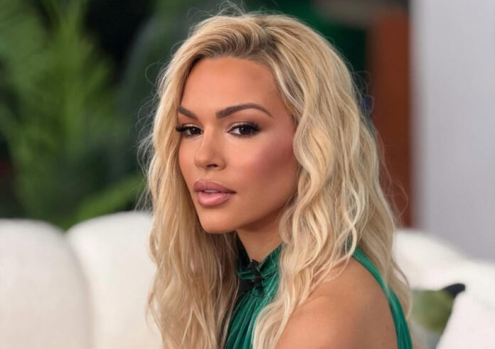 b41504c04ed3db5419d5c552098070fa L.jpg