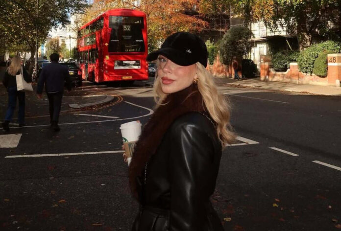 b54f5583ba214d2480c6494dd78a78f4 L.jpg