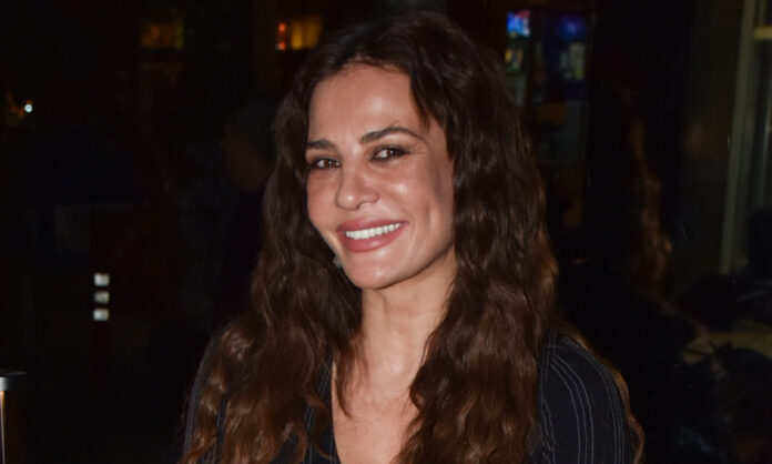 bc197bf39fb931143cb8aef954885a9b L.jpg