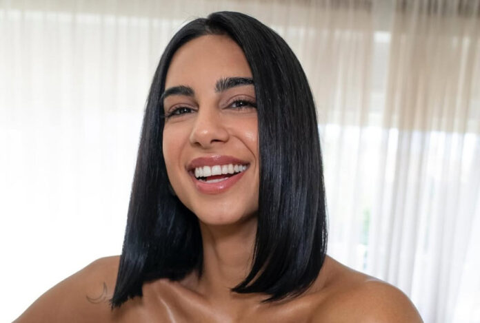 bf467f07324bb9f863b2977f6bf35d84 L.jpg