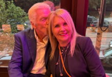 Ρίτσαρντ Μπράνσον: Το συγκινητικό «ευχαριστώ» με δύο φωτογραφίες με τη γυναίκα της ζωής του Τζόαν brantson 1200x630.jpg