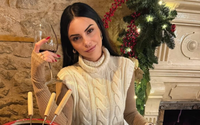 c0ff6f7e5edffe30072bbe5fe250d494 L.jpg