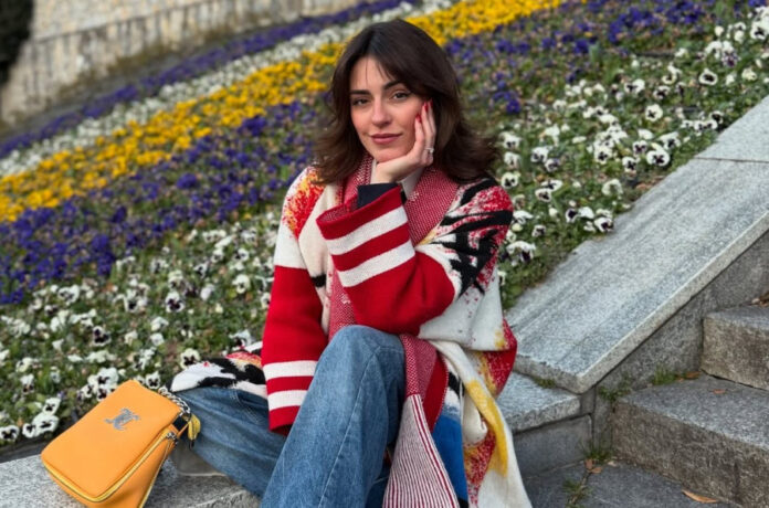 cb209b09996944d9392fe0923f14f660 L.jpg