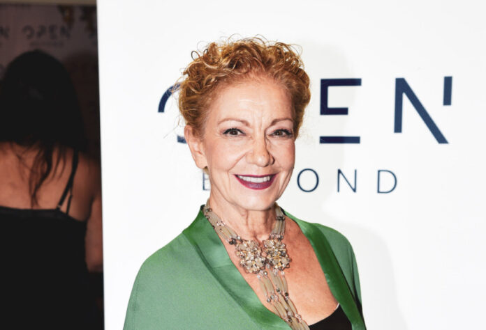 d56887d8ce6eed5a351919f33c3d5e45 L.jpg