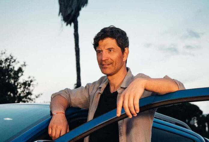 d77f30f8e1b694796528583d3ac1a596 L.jpg