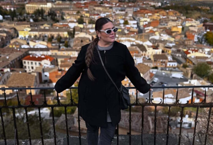 e1309a4f34a8afa446dba125a6ca361a L.jpg e1309a4f34a8afa446dba125a6ca361a L.jpg