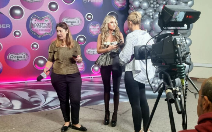 e7cbe4dfb5daea2b19ed39d5b71d59a6 L.jpg