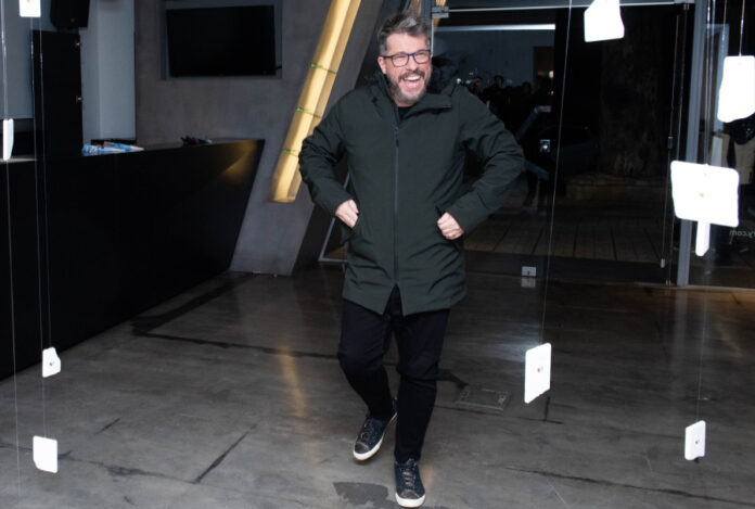 edceadf92d04ec14a8e6092fb236101a L.jpg