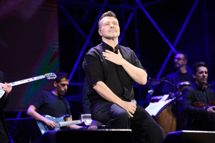 edef7b6bdff7e393ef25ece185427bd3 L.jpg