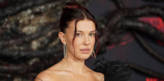 efd85cdd616fb2f9e12a30058bc3c2ba L.jpg