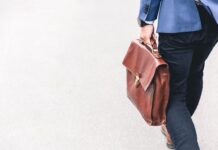 Kοινωνικοί εταίροι: Να συνεχιστεί ο διάλογος σε ανώτατο επίπεδο για τις συλλογικές διαπραγματεύσεις ergazomenoi 1 1.jpg