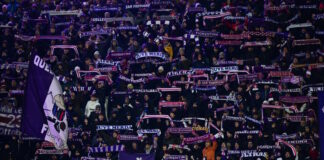 fiorentina fans reuters 1200x630.jpg