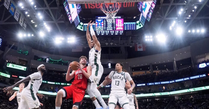 giannis antetokounmpo alperen sengun ap 1200x630.jpg giannis antetokounmpo alperen sengun ap 1200x630.jpg