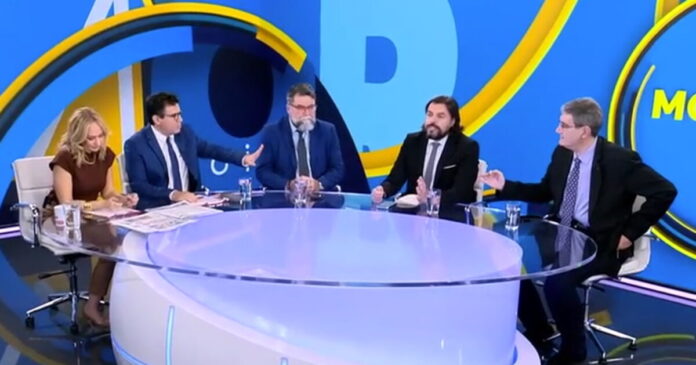 kavgas pappas giannoulis 1200x630.jpg kavgas pappas giannoulis 1200x630.jpg