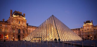 louvre 1200x630.jpg