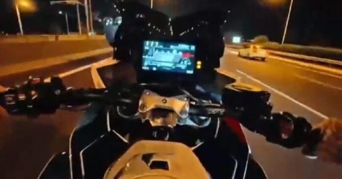 mixani taxitita 1200x630.jpg mixani taxitita 1200x630.jpg