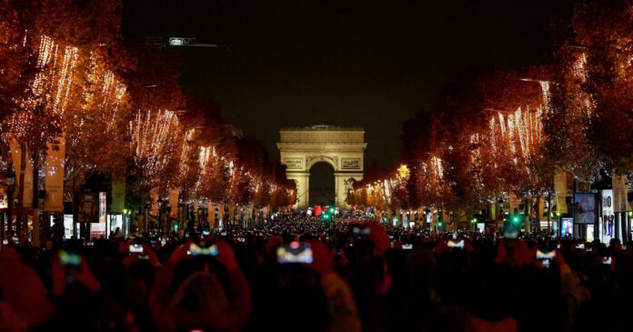 paris christmas1 16112025 1200x630.jpg