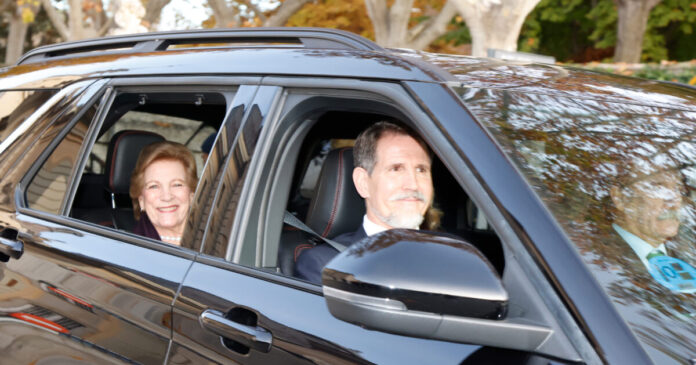 pavlos de grece getty 1200x630.jpg