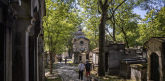 pere lachaise paris epa1 1200x630.jpg