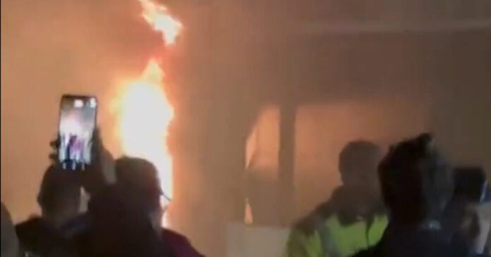 poylman mpartselona grab 1200x630.jpg