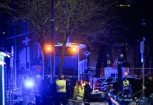 Σουηδία: Ταυτοποιήθηκαν οι τρεις γυναίκες που παρασύρθηκαν και σκοτώθηκαν από λεωφορείο στη Στοκχόλμη sweden bus collision reuters 1200x630.jpg