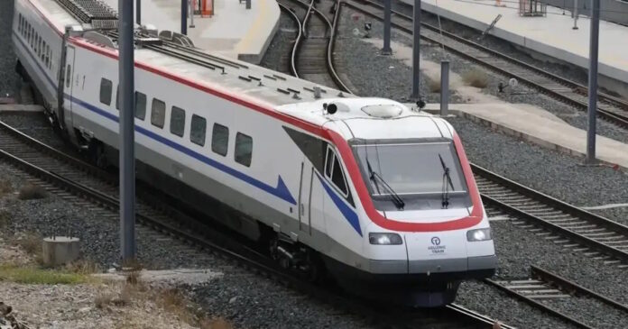 treno hellenic train eurok 1200x630.jpg