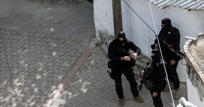 vorizia astynomikoi2 1200x630.jpg