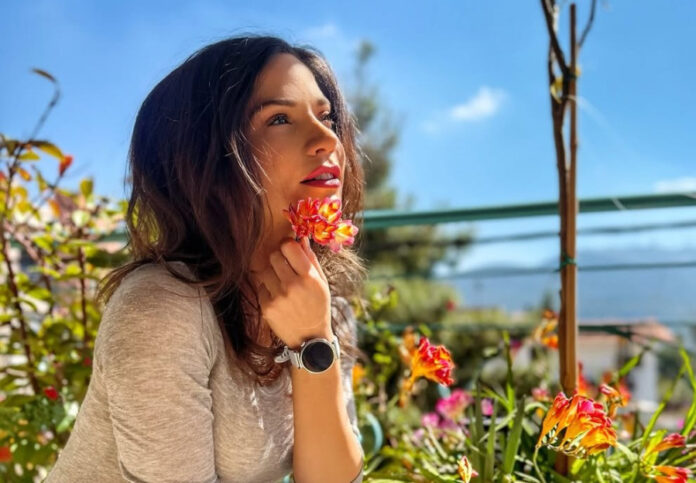 01e2e6ba3c0e0450dabd7adfbfb53df4 L.jpg 01e2e6ba3c0e0450dabd7adfbfb53df4 L.jpg