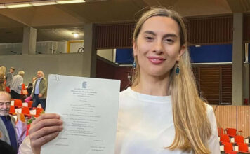 0980c1bb631a1ce17ed899428c53cfaf L.jpg