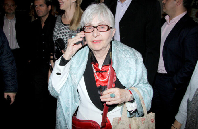 1486056f3d9341b3dbc9fb6acab69412 L.jpg