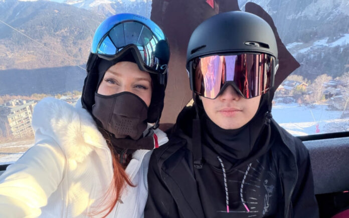 18392c3ea8584d0d4faaedf0282b67f1 L.jpg 18392c3ea8584d0d4faaedf0282b67f1 L.jpg