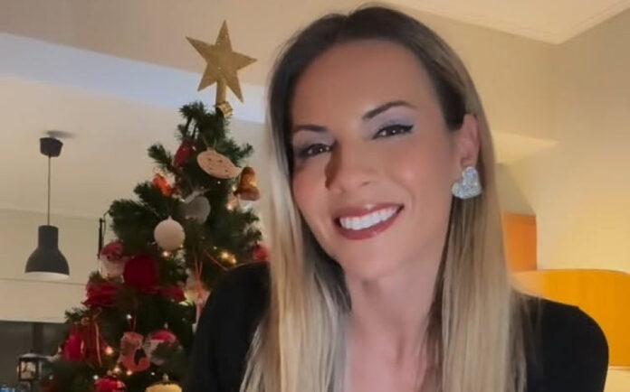 1fe408ce24762832b0f3f09d9d79e74e L.jpg