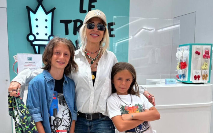 42e983564c5ea8702960d923032c1225 L.jpg